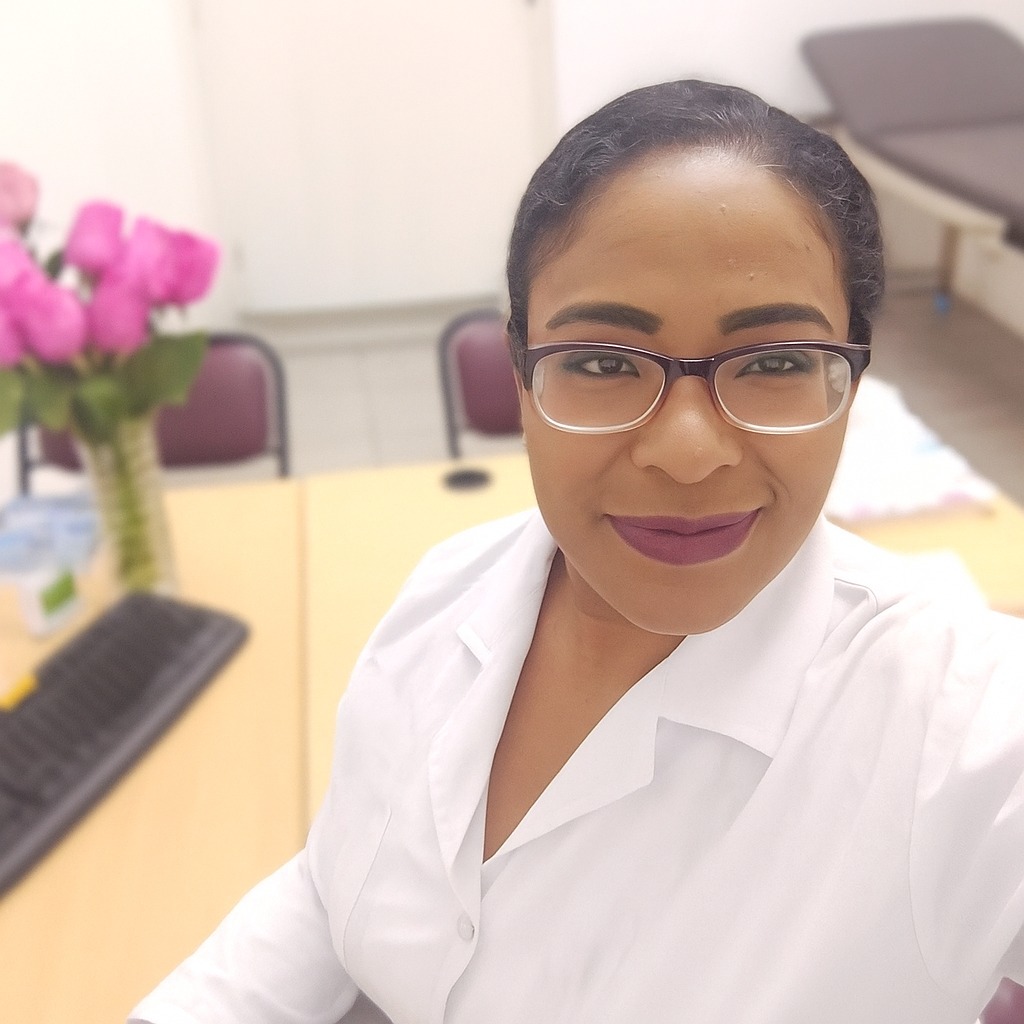Dra. Laura Anangonó